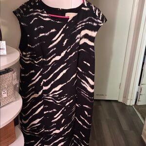 Michaels Black and White Patterned Garment